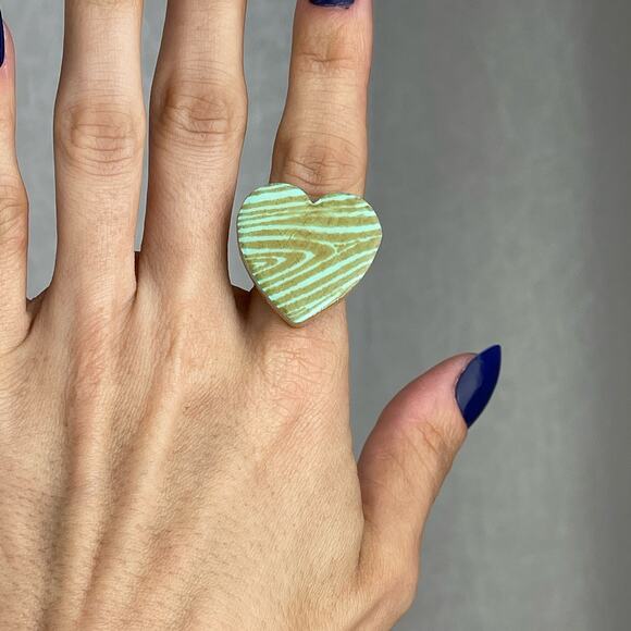 💕 Steppie Co. Wooden Heart Adjustable Ring Mint Green Striped Design Handmade - Picture 1 of 16